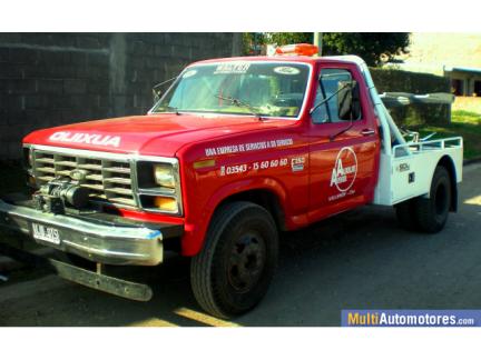 Camion Ford 350 con Tenedor para modulos Cenoz