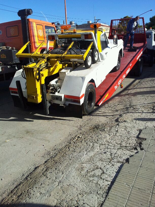 Camion Dodge Tenedor con perkins 4 - foto 4