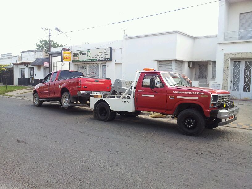 Camion Ford 350 con Tenedor para modulos Cenoz - foto 3