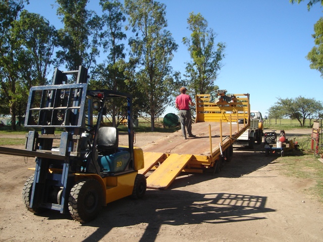 Trailer semirremolque Aiello 6 mts x 2.40 mts - foto 3