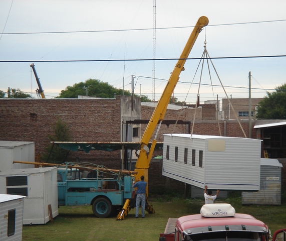 Camion Dodge con Hidrogrua Telefonica y sacapostes